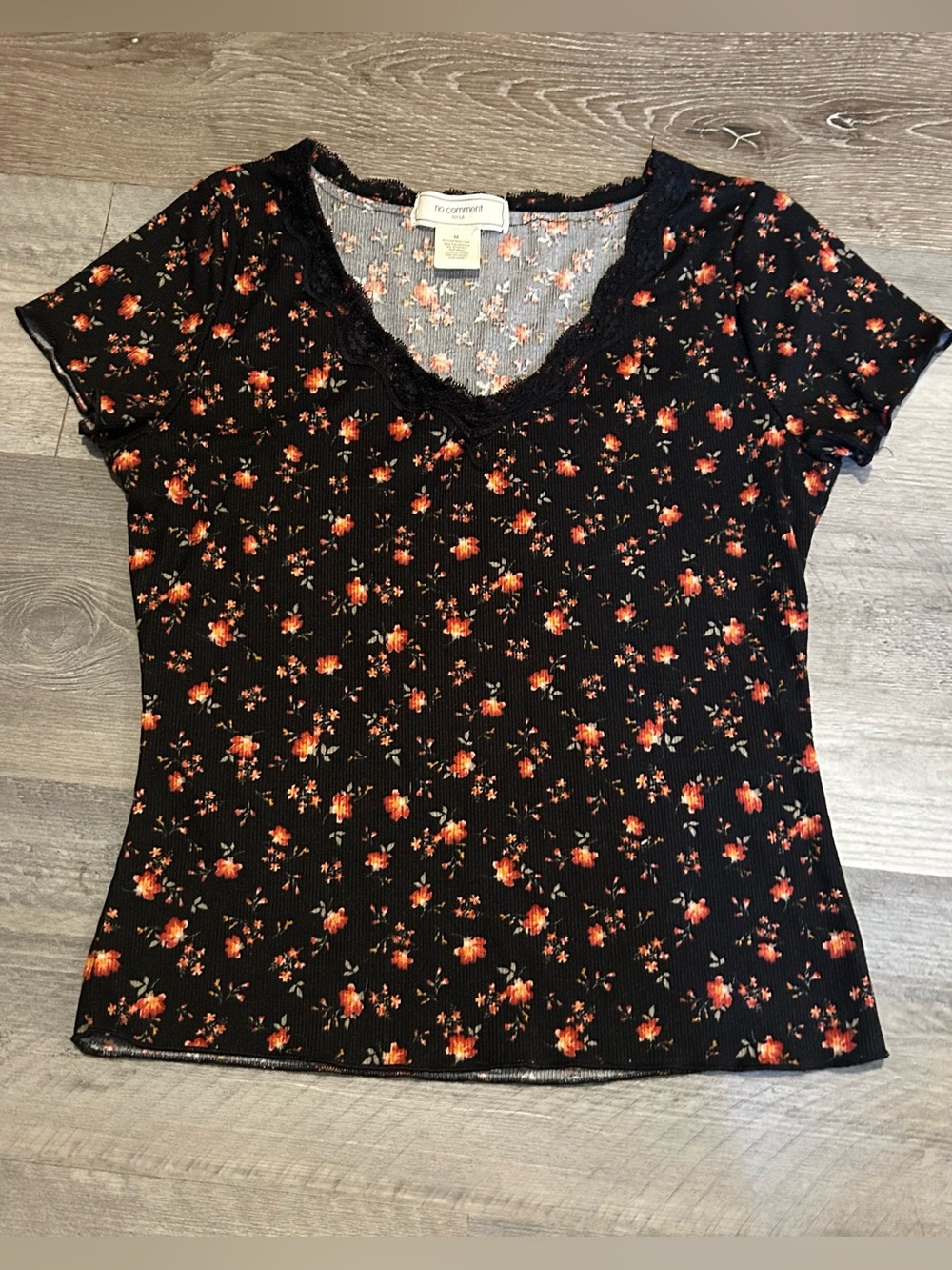 Medium Y2K No Comment Black Floral Ribbed Baby Tee Shirt
